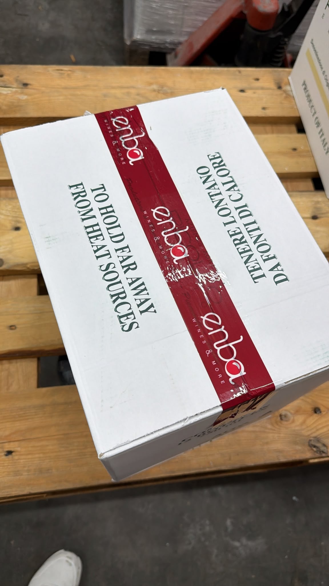 Custom Printed Tape for Wine Packaging: An 800-Roll Case Study